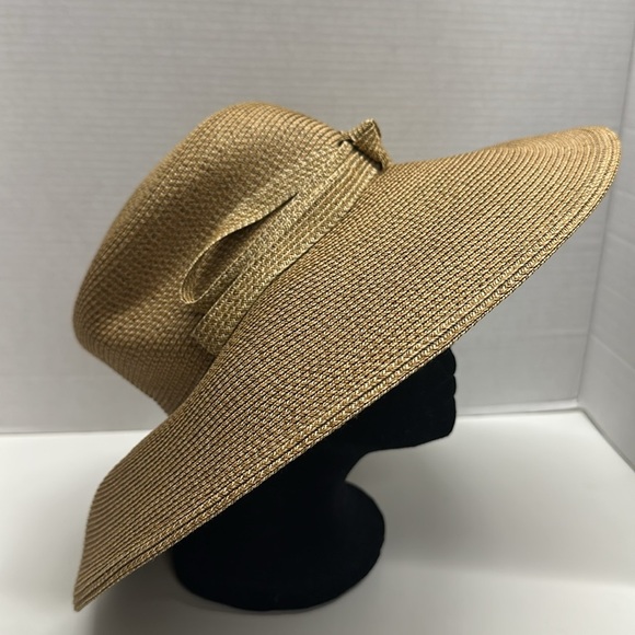 Eric Javits Hat Floppy Sun Shade Classic Straw Bow Ribbon Round Tan Brown 4.75" - Picture 2 of 9